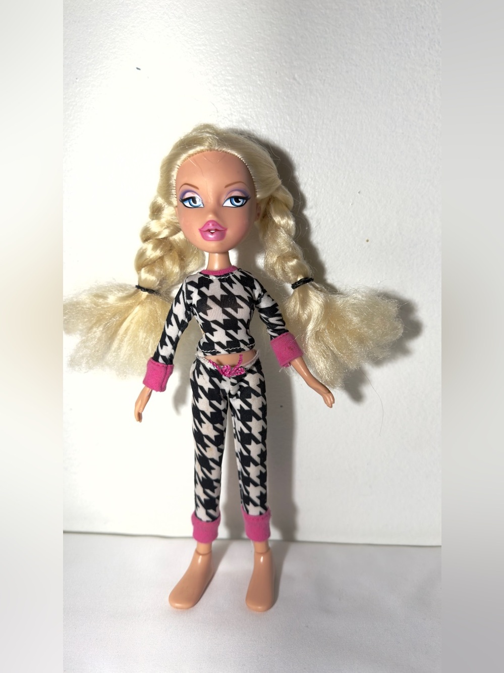 Bratz Sleep Over Doll Cloe Rare Blonde Pajamas